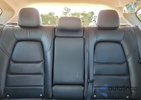 2019 Mazda Cx-5 Grand Touring z USA, uszkodzony, nr VIN JM3KFADM4K1667698